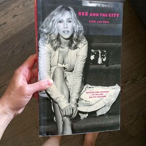 Book: "Sex And The City: Kiss and Tell"